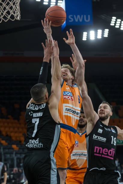 内的参赛次 内的参赛次