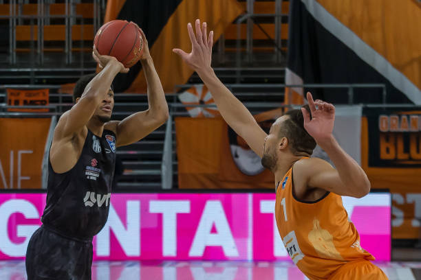 了联盟内外 了联盟内外