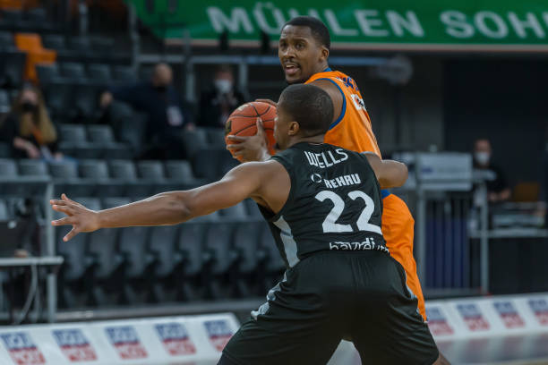 够利用自己 够利用自己